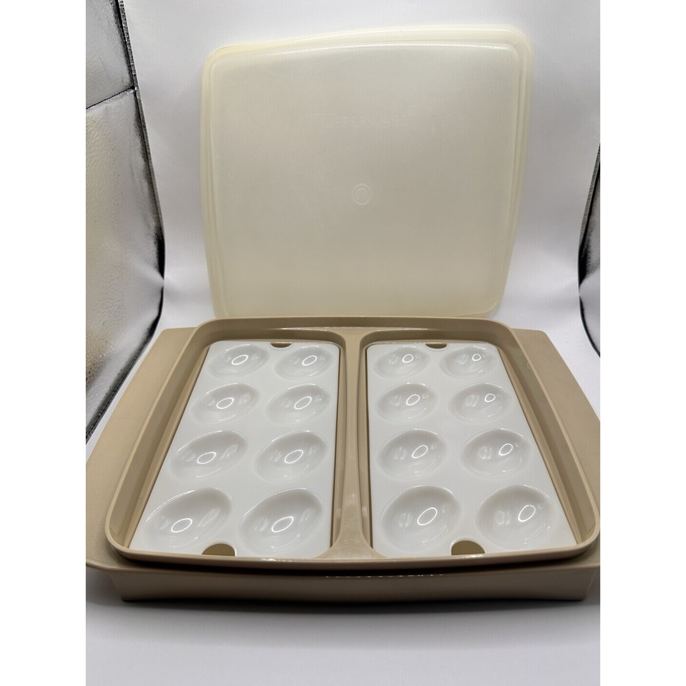 Vintage Tupperware Deviled Egg Keeper Carrier Tray‎ Container Harvest Gold 723-3